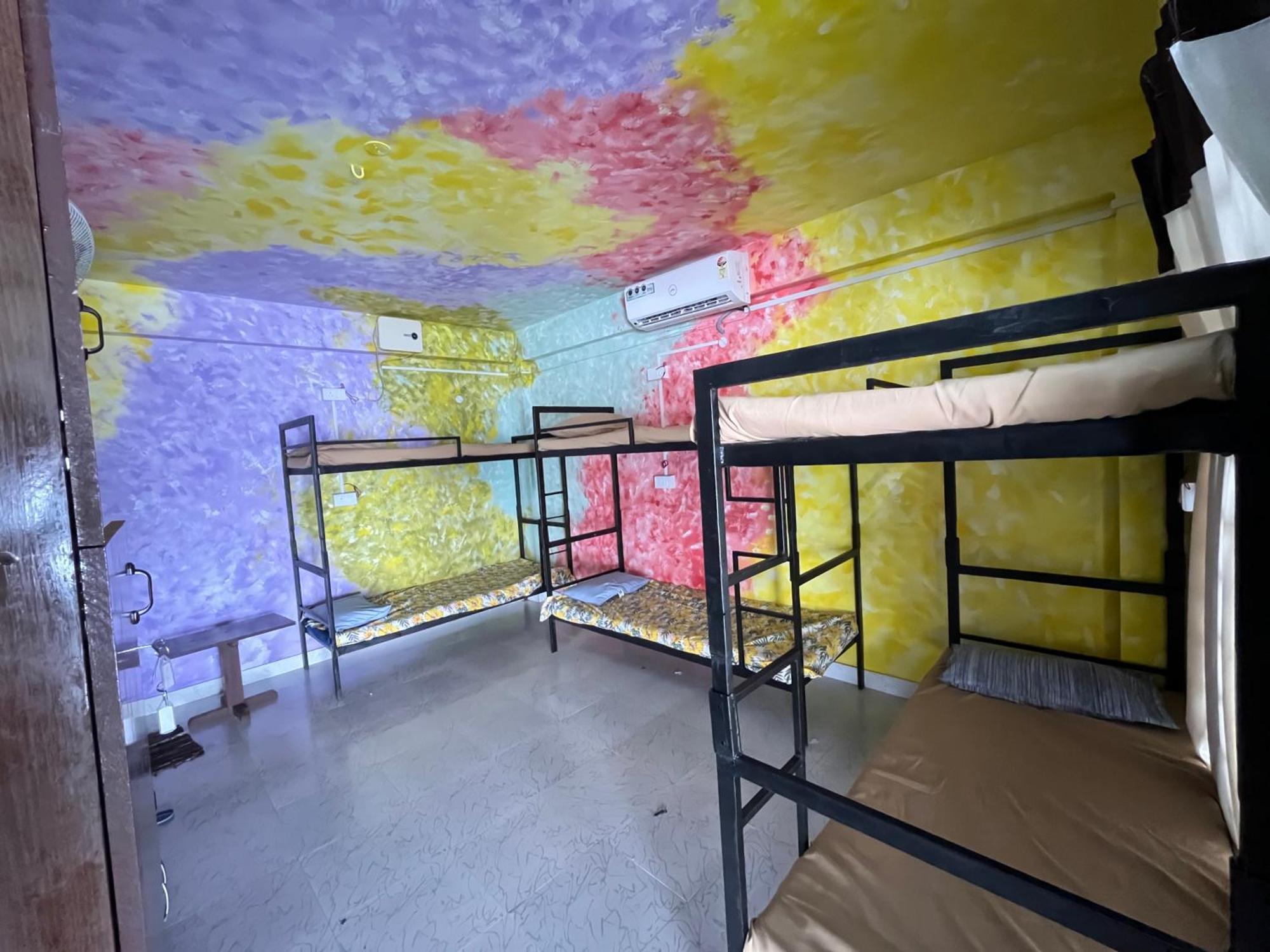 Santa Maria Hostel Munroe Island Mundrothuruth Екстер'єр фото
