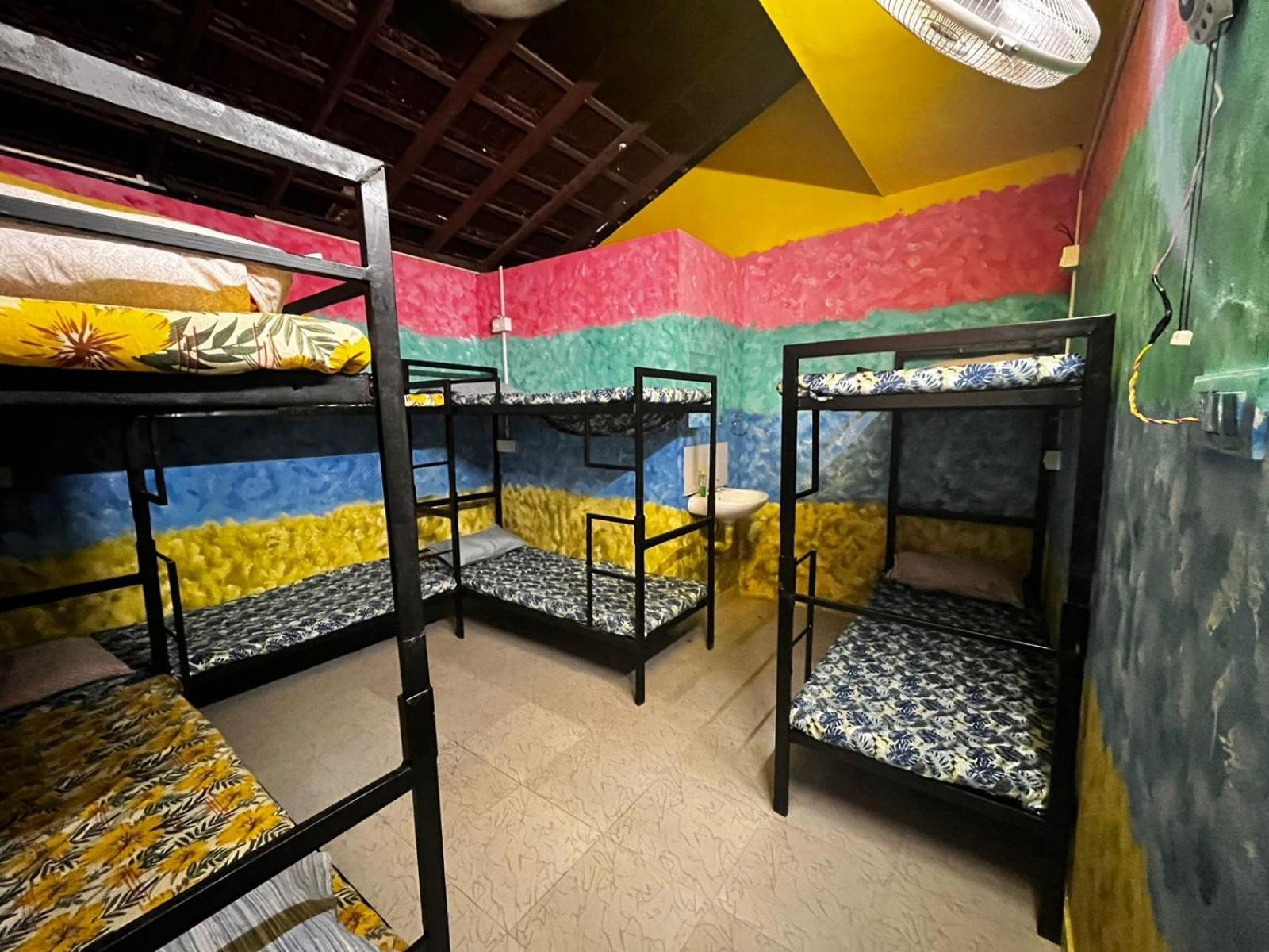 Santa Maria Hostel Munroe Island Mundrothuruth Екстер'єр фото